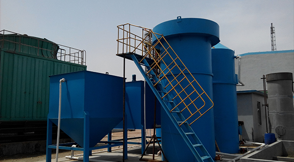 濾池輔助反沖洗的方式有哪些?-青島樂中環(huán)?？萍加邢薰? /> 
</p>
<p style=