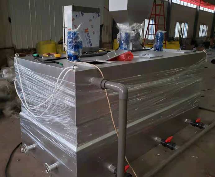 全自動加藥裝置設(shè)備用途，全自動智能加藥裝置價格，加藥裝置詳細(xì)介紹02